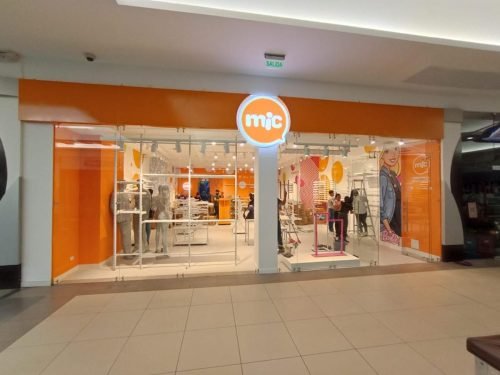 Tienda MIC - Ampliación C.C. Riocentro norte - Guayaquil (10 fotos)