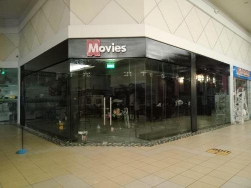 Tienda MOVIES - CC. Riocentro Sur - Guayaquil (8 fotos)